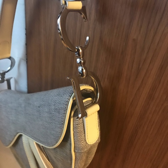 Authentic Vintage Christian Dior Saddle Bag – Gray Canvas & Patent Leather - Picture 5 of 7
